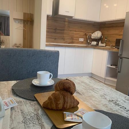 Квартал Apartment คเมลไนป์สกาเย ภายนอก รูปภาพ